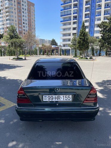 Mercedes C 220-2