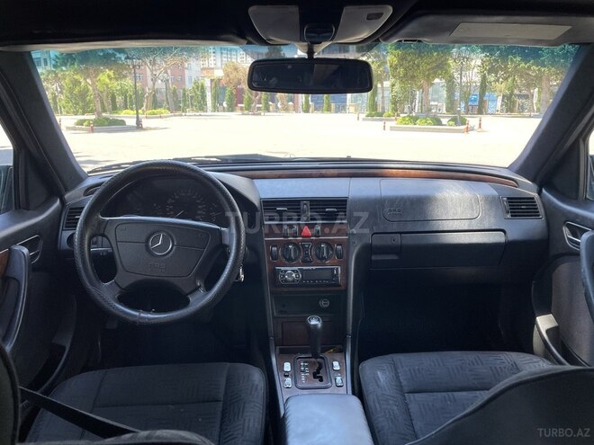 Mercedes C 220-7