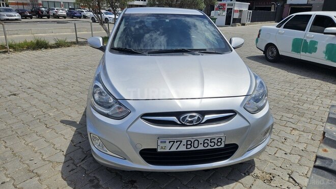Hyundai Accent-1