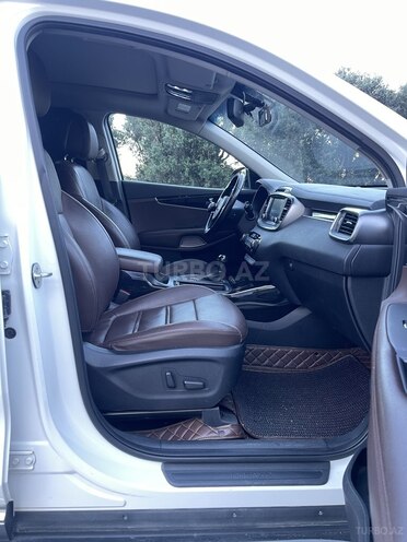 Kia Sorento-7