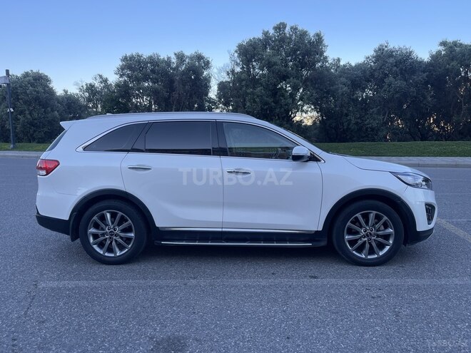 Kia Sorento-4