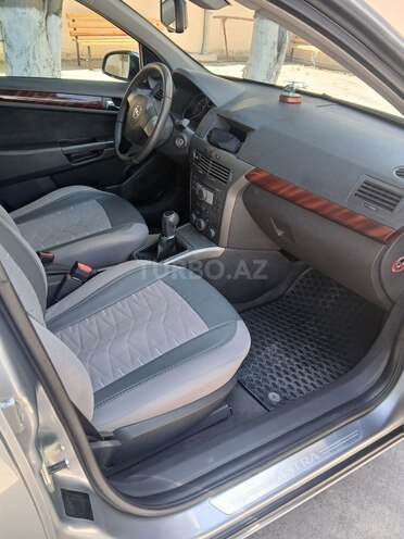 Opel Astra-12