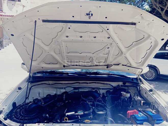 Toyota Fortuner-17