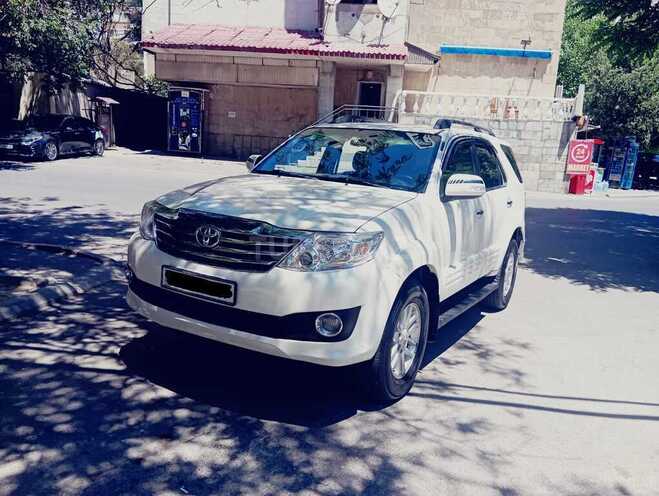 Toyota Fortuner-2