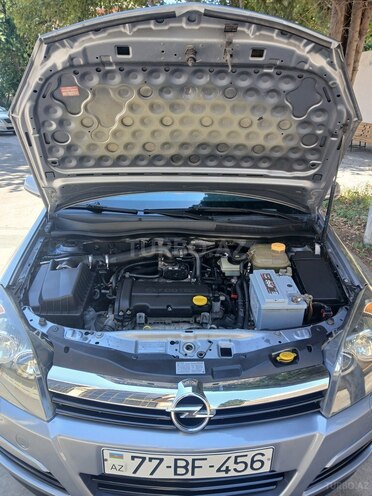Opel Astra-2
