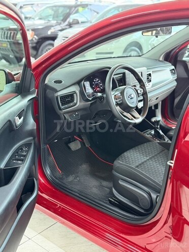 Kia Rio-21