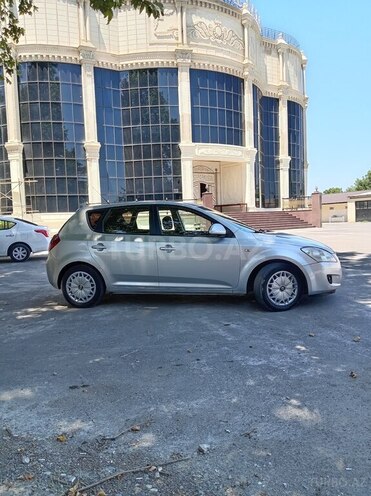 Kia Ceed-7