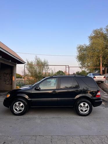 Mercedes ML 320-9