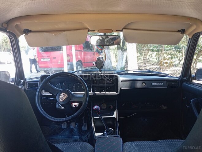 LADA (VAZ) 2107-4
