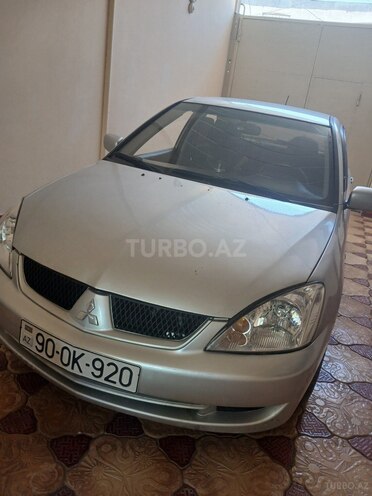 Mitsubishi Lancer-1