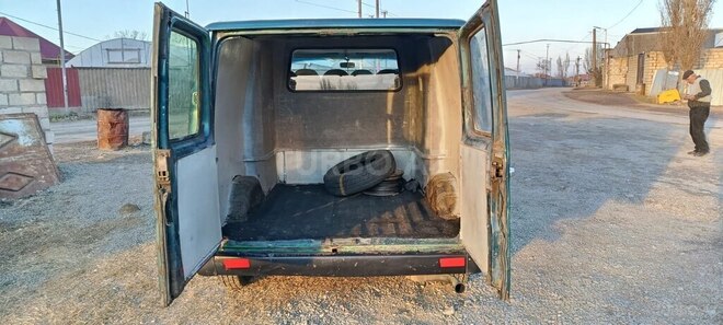 Ford Transit-10