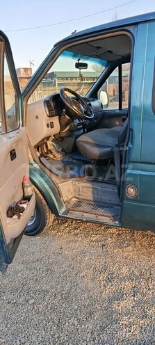 Ford Transit-11