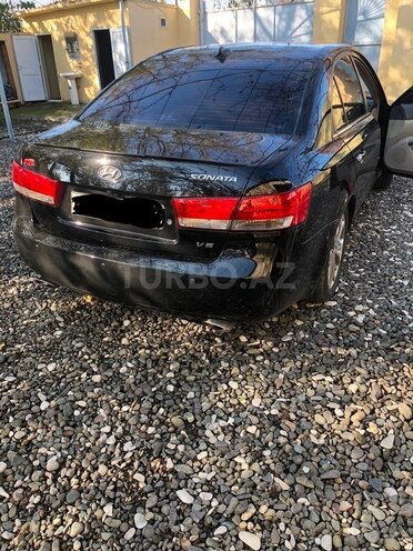 Hyundai Sonata-2