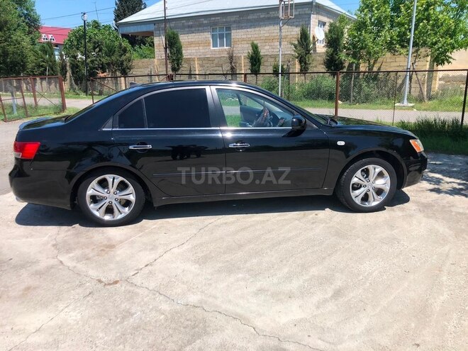 Hyundai Sonata-4