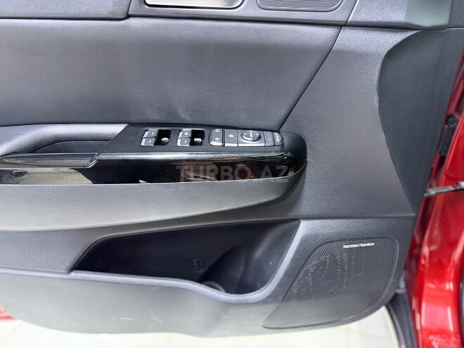 Kia Sportage-12
