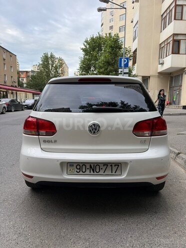 Volkswagen Golf-5