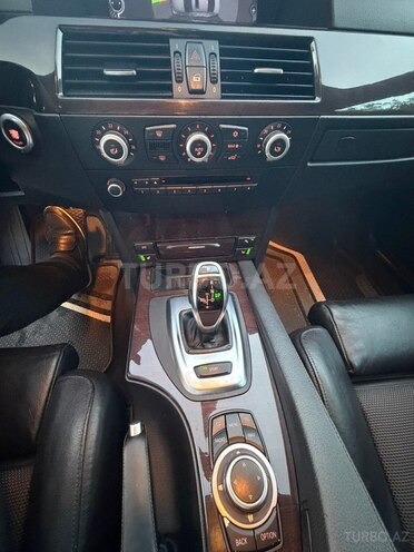 BMW 530-12