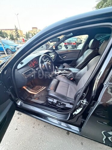 BMW 530-11