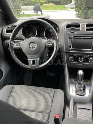 Volkswagen Golf-8