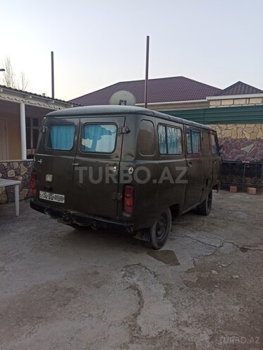 UAZ 390945-2