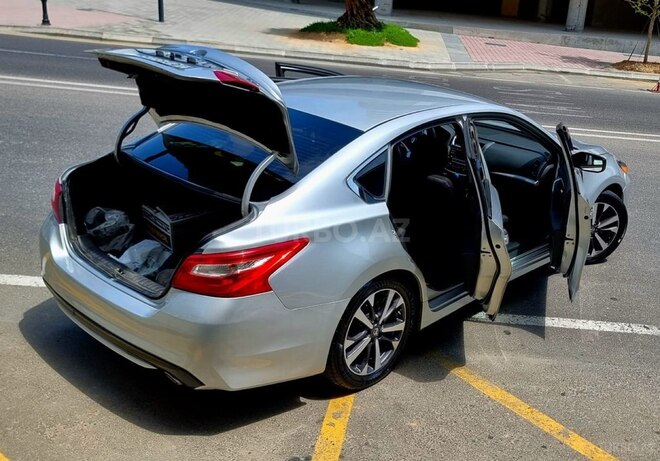 Nissan Altima-20