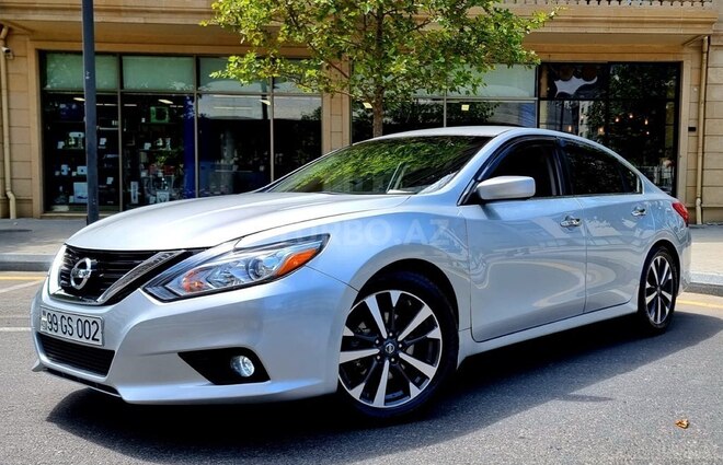 Nissan Altima-7