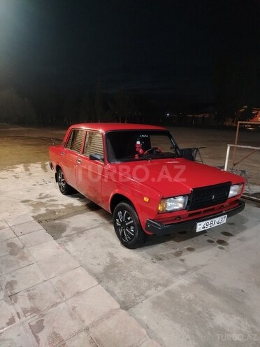 LADA (VAZ) 2107-4