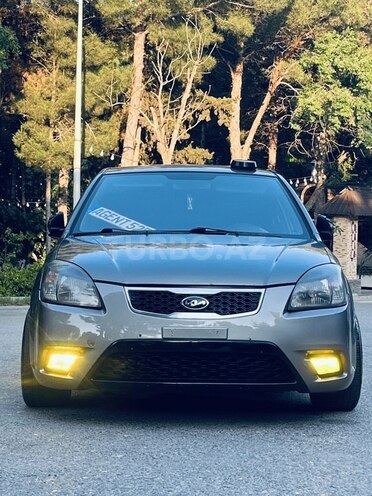 Kia Rio-1