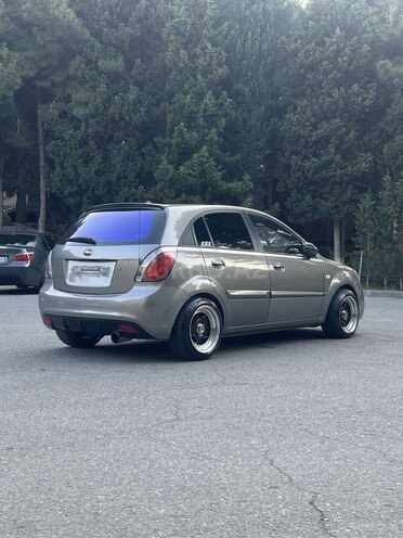 Kia Rio-7