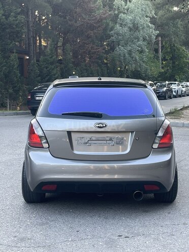 Kia Rio-5