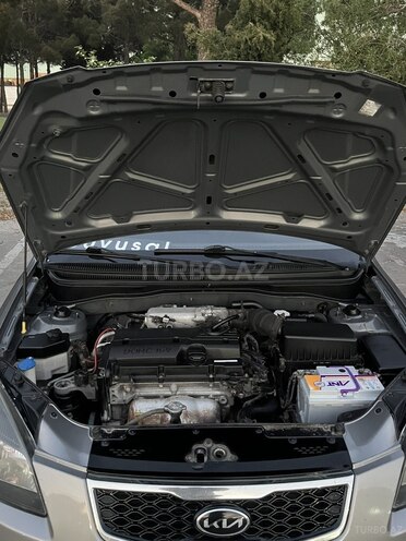 Kia Rio-11