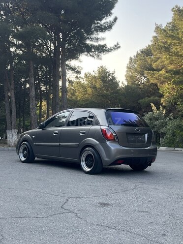 Kia Rio-9