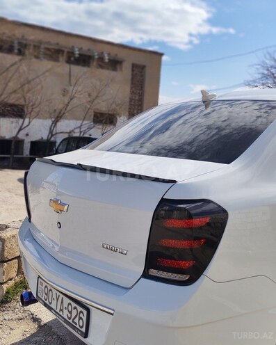 Chevrolet Cobalt-10