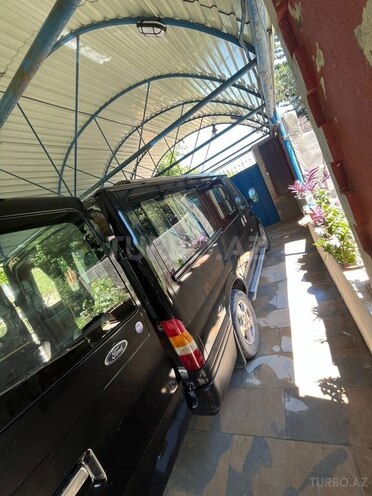 Ford Transit-8