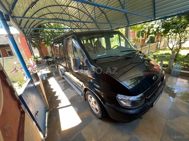 Ford Transit-1
