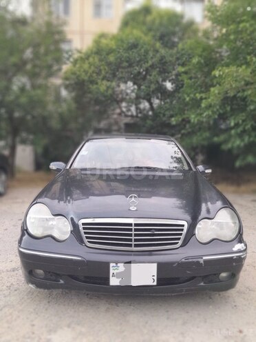 Mercedes C 240-1