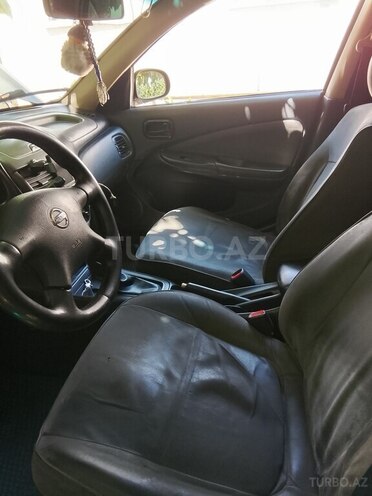 Nissan Sunny-8
