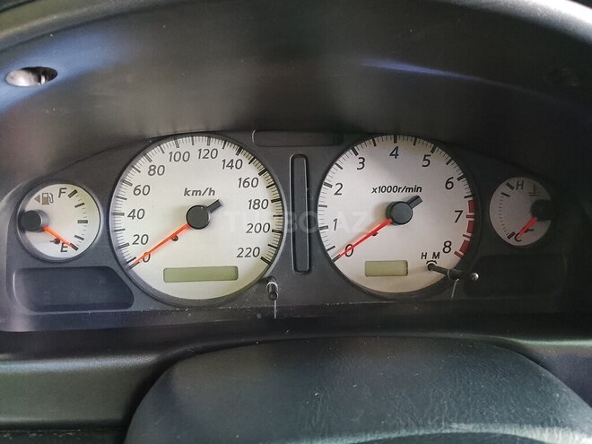 Nissan Sunny-7