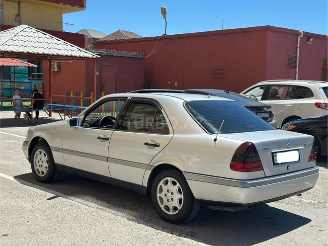 Mercedes C 180-5