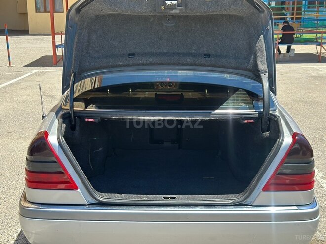 Mercedes C 180-8