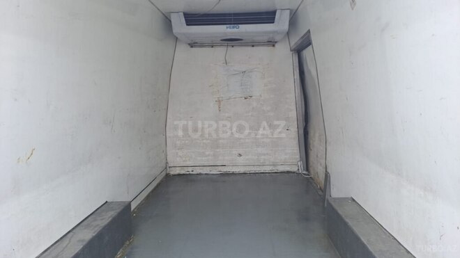 Ford Transit-4