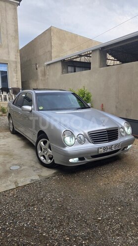 Mercedes E 220-3