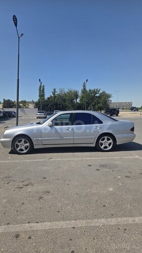 Mercedes E 220-14