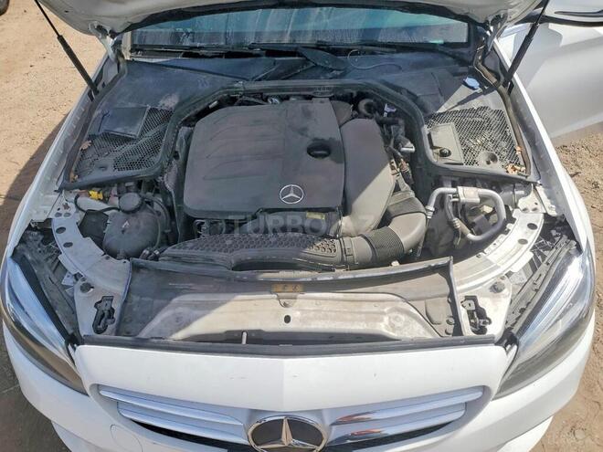 Mercedes C 300-11