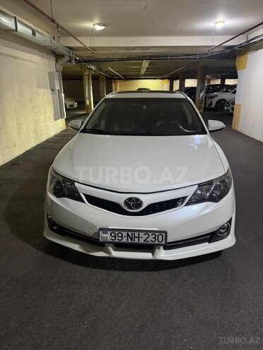 Toyota Camry-1