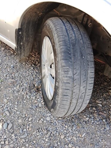 Nissan Sunny-18