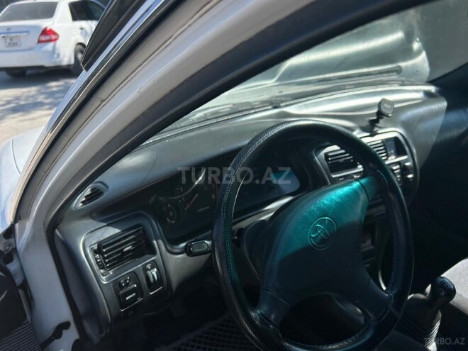 Toyota Corolla-8