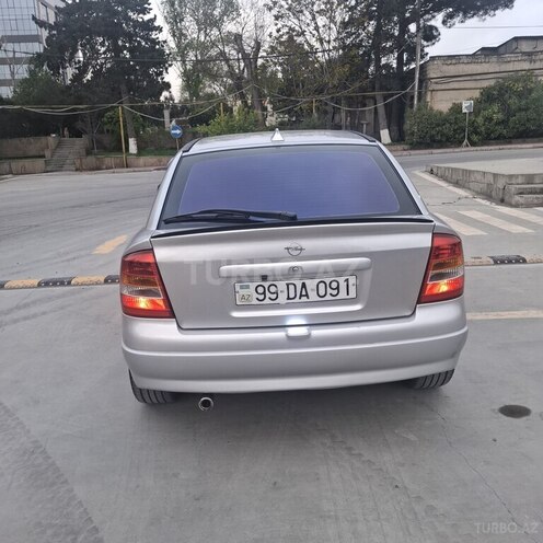 Opel Astra-2