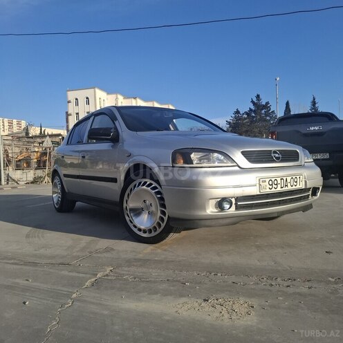 Opel Astra-12