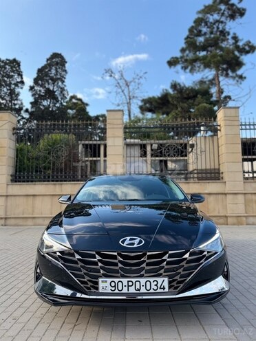 Hyundai Elantra-1